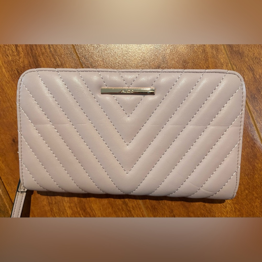 Aldo Light Pink Quilted Wristlet